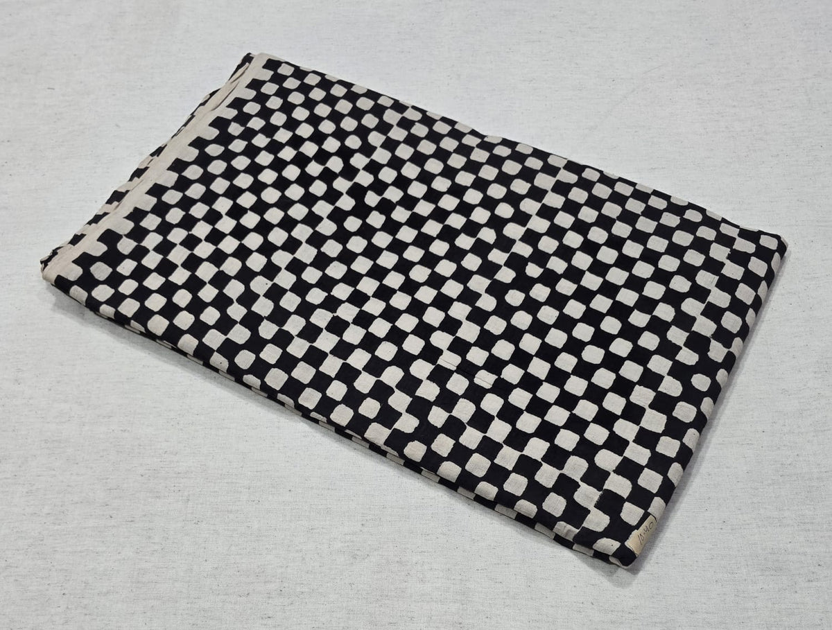 Black & White Checkered Printed Cotton Fabric (BAGRU)