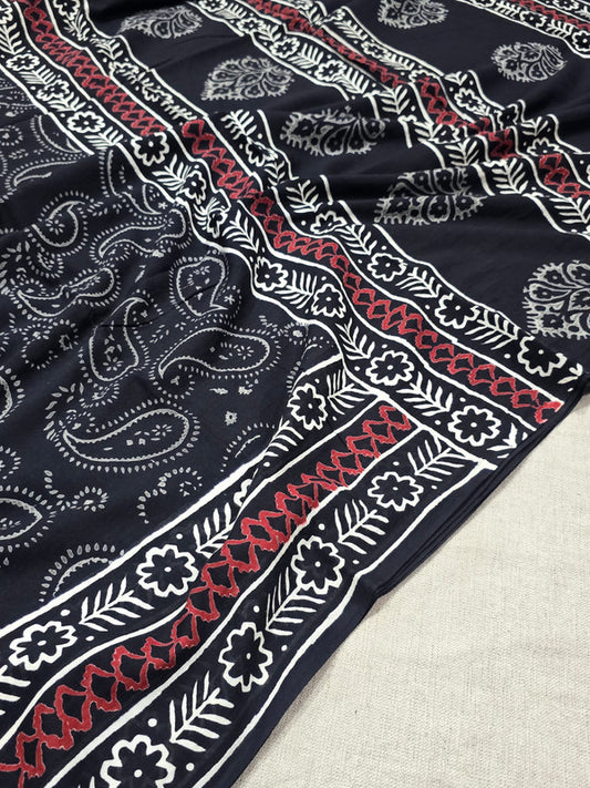 Handblock printed cotton mulmul saree