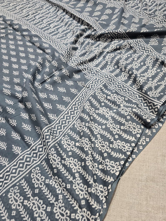 Handblock printed cotton mulmul saree